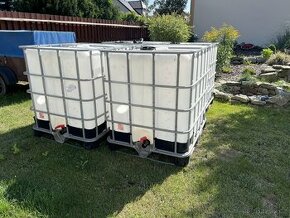 IBC kontejner na vodu 1000 litrů