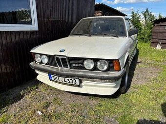 BMW 320 e21
