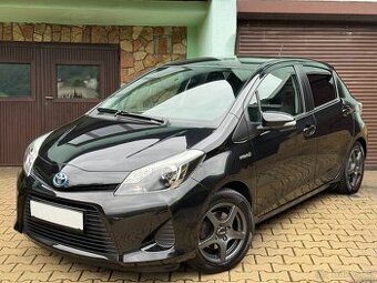 Toyota Yaris Hybrid 1.5i 55KW r.v. 9/2012Automat, Nová STK