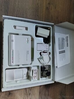 EVOLVEO Sonix ry203h, bezdrátový GSM alarm s příslušenstvím