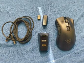 Razer Deathadder V2 Pro + Dock na bezdrátové nabíjení