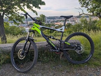 Celoodpružené trailové kolo