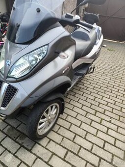 Piaggio MP3 ie