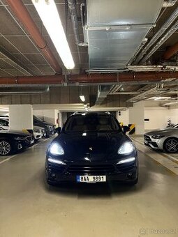 Porsche Cayenne 958 Platinum Edition