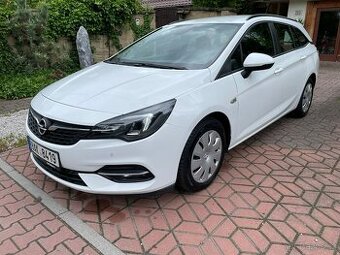 Opel Astra 1.5Cdti 1.MAJITEL ČR DPH LED