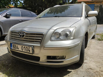 Toyota Avensis 2,0 D-4D - Combi