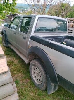 Nissan Navara D22