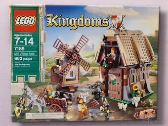 LEGO 7189 - Kingdoms: Mill Village Raid (Mlynská dedina)