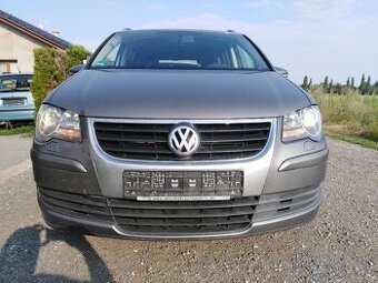 VW TOURAN 1,9 TDi RV 2010,,, NAFTA 77 KW S TAŽNÝM 6. KVALT