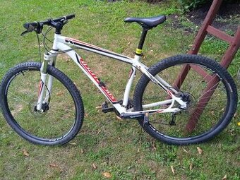 Prodej horského kola SPECIALIZED