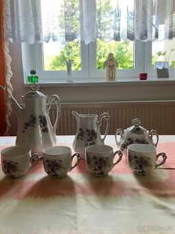 Broušené sklo, porcelán, keramika atd. z pozůstalosti