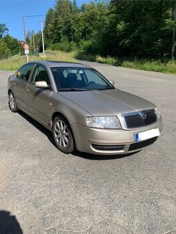 Superb 2.8 V6 + faktury