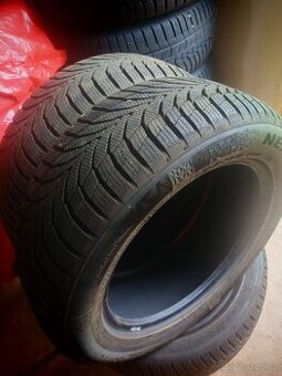 Prodám 2 Kusy Zimních pneumatik Nexen. 215/5516