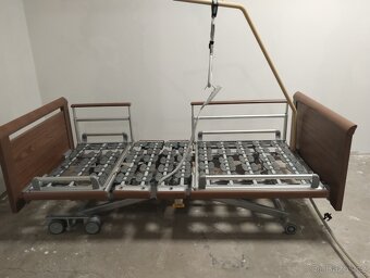 ELEKTRICKÁ POLOHOVACÍ POSTEL VÖLKER se ZÁRUKOU