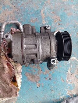 Prodám klimakompresor na vw golf 5,1.4 TSI