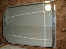 Zrcadlo koupelnové nástěnné