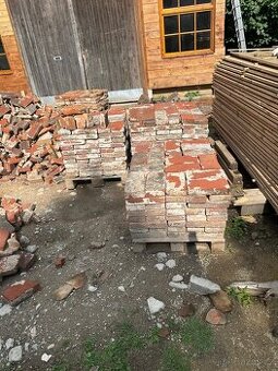 cihly z bouračky, půdovky