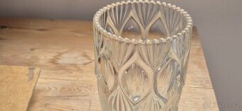 Retro lisovaná skleněná váza 20 cm,  váha 1,30 kg