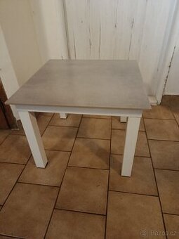 Konferenční stolek 60x60 cm