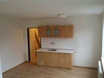 Pronájem bytu 1kk v Lipovci.