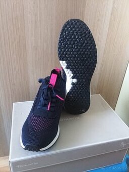 Nové dámské boty vel. 38, zn. Tamaris