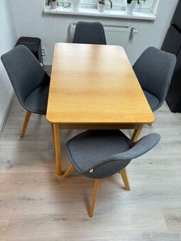 Kuchyňský stůl a židle