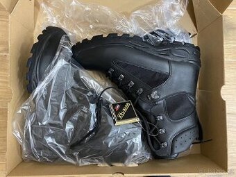 VOJENSKÉ KANADY - Letní