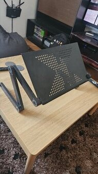 nastavitelný stojan na notebook a tablet