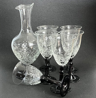 Designová ateliérová sada na víno, karafa a 6 sklenic