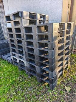 Plastové palety 80x120cm