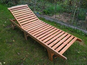 ZAHRADNÍ CELODŘEVĚNÉ LEHÁTKO