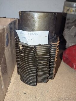 válec motoru Tatra 148