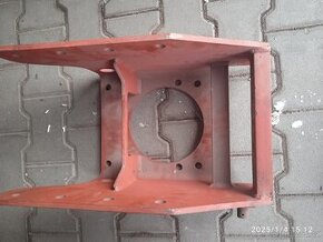 Prodám konzolu na traktor 9540 až 10540