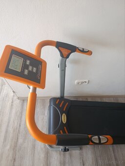 Bezmotorový běžecký pás