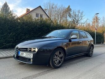 Alfa Romeo 159