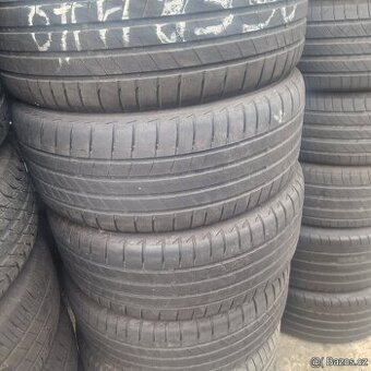 PRODÁM 4 LETNÍ PNEU BRIDGESTONE 205/50/17, CENA JE ZA 4 PNEU