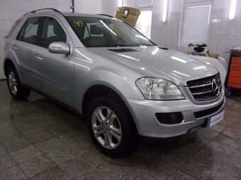 Mercedes-Benz Třídy M 3,0 CDi - Kroupy