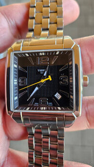 Hodinky TISSOT Quadrato T005.510A