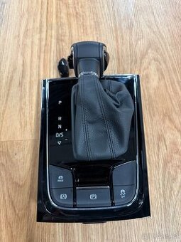 Řadící páka Škoda Kodiaq včetně rámečku 566 713 203 A DPJ