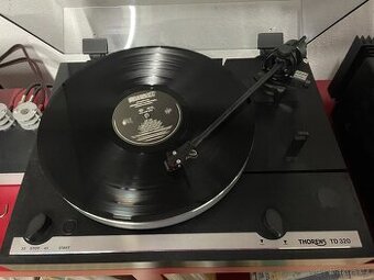 GRAMOFÓN THORENS TD-320 - 1