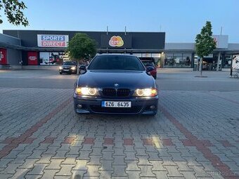 BMW e39 525i