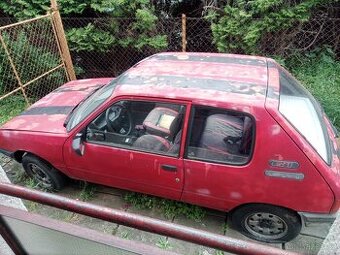 Peugeot 205