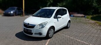 Opel Agila 1,0 benzin 2010