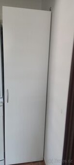 Potravinova skříň
