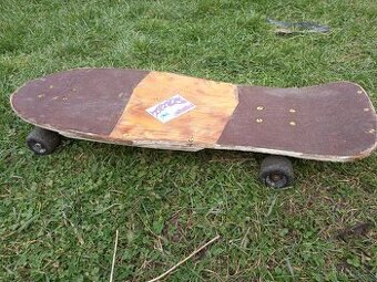 Skateboard