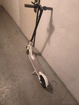 koloběžka bílá Xiaomi Mi Electric Scooter M365