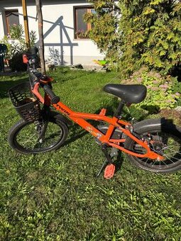 Detske kolo kluk i holka