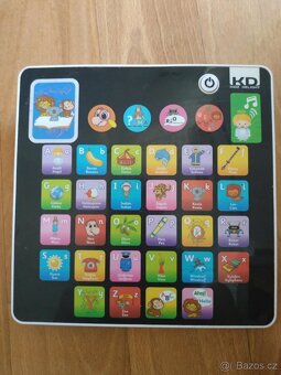 Hračky - různé + plyšáci