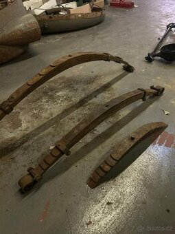 Listové perá veterány ŠKODA