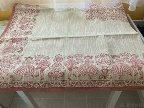 Ubrus s alpským dekorem